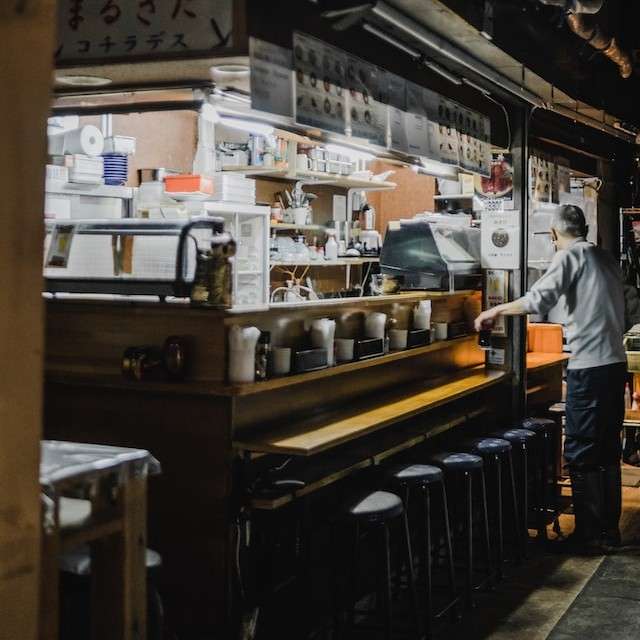 E-2：画像をアップロードしてください。